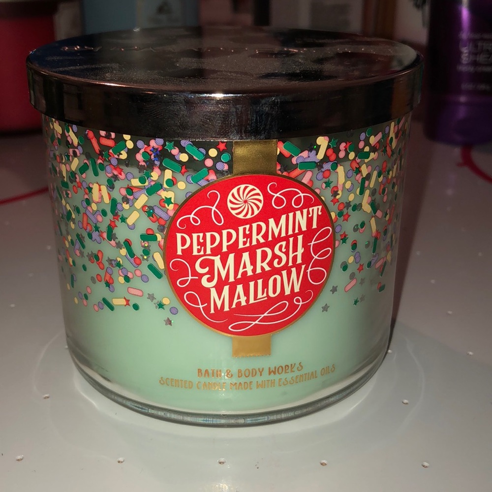 Bath and Body Works candle